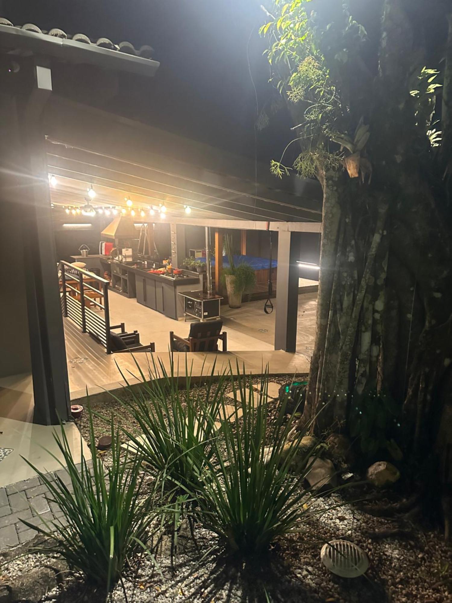 Casa Terrea Com Acessibilidade Em Juquehy Com Piscina Climatizada E Hidromassagem * Juquei