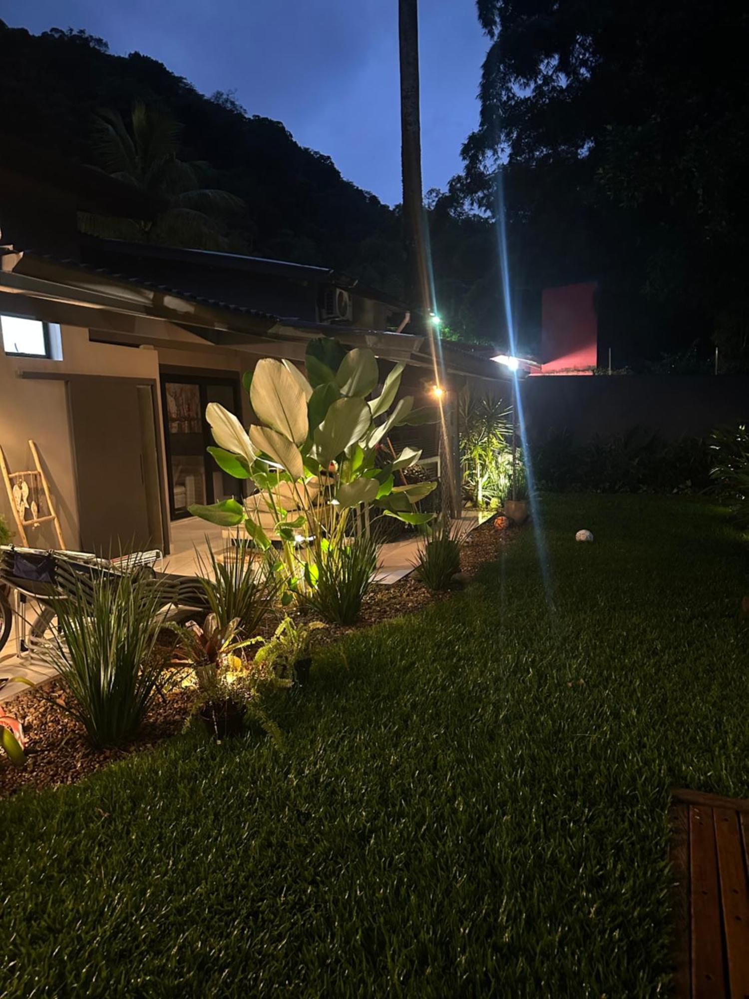 Casa Terrea Com Acessibilidade Em Juquehy Com Piscina Climatizada E Hidromassagem * Juquei